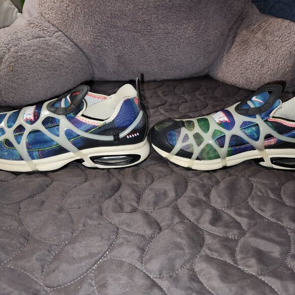 Mens nike sneakers - Picture 3 of 4